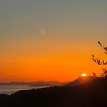 Σπίτι διακοπών Mediterranean Retreat With Sea View In *